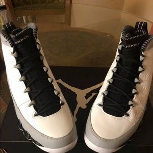 Jordan 9 “Barons” size 8.5